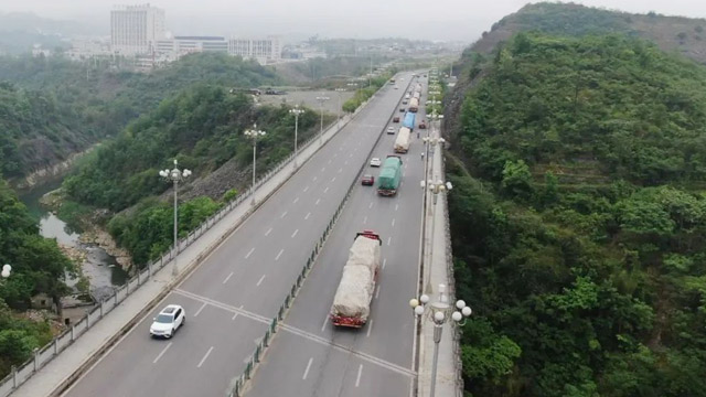 蘑菇视频成人铝产业园投产，“归雁经济” 助力产业升级